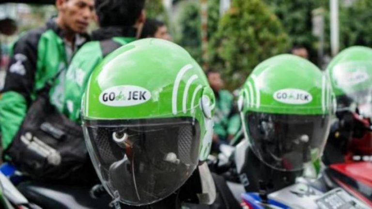 Kasih uang Rp 150 ribu pesanan tamu hotel ini bikin driver ojol bingung mau diambil atau tidak orderannya 4