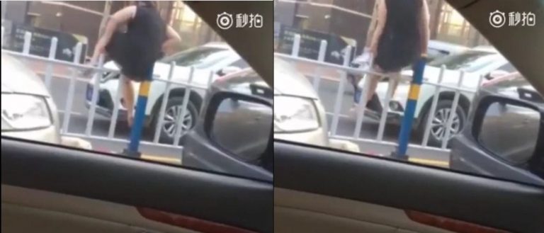 Ogah pakai JPO dan nekat loncati pagar hal memalukan pun terjadi pada wanita ini 2