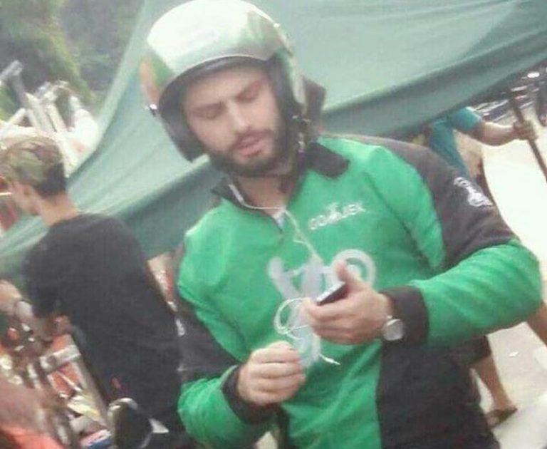 Tercyduk Ini dia sosok driver ojol bule yang bikin cewek pengen terus terusan diantar jemput 4