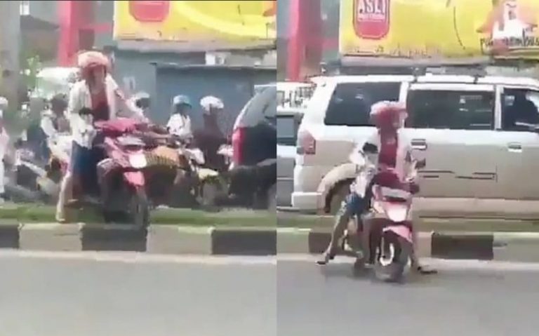 Aksi moms jaman now ini bikin geleng geleng kepala nekat terobos trotoar demi hindari kemacetan min 1