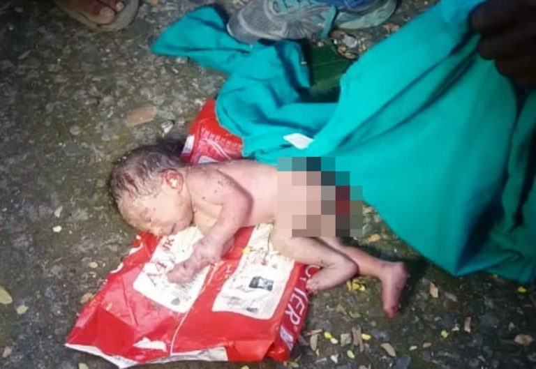 Ditemukan di tong sampah dengan tubuh dikerumuni semut alasan orang tua buang bayi ini bikin emosi min min
