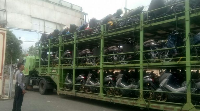 Sopir mengaku bermimpi saat berkendara ketika sadar truk sudah ada di tempat ini