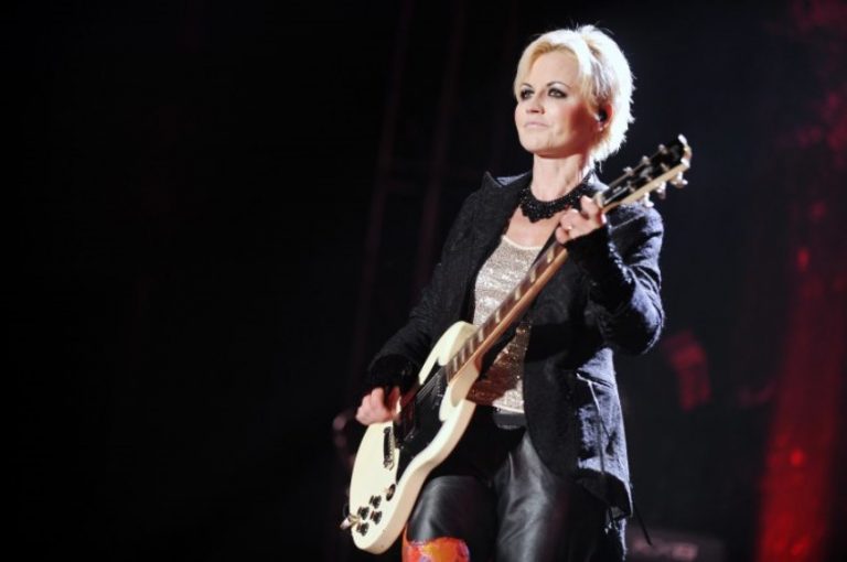 Dolores ORiordan vokalis The Cranberries meninggal dunia di usia 46 tahun