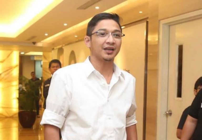 Gaya rambutnya jadi kontroversi PAN bela Pasha Ungu dia kan orang seni