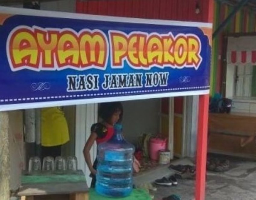 Warung 'ayam pelakor' di Pangkalan Bun ini viral, ternyata ada kisah sedih dibaliknya