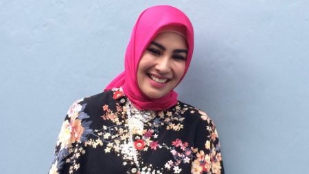 Berhijrah ini alasan Kartika Putri mantap menutup auratnya dan menghapus foto tanpa hijab