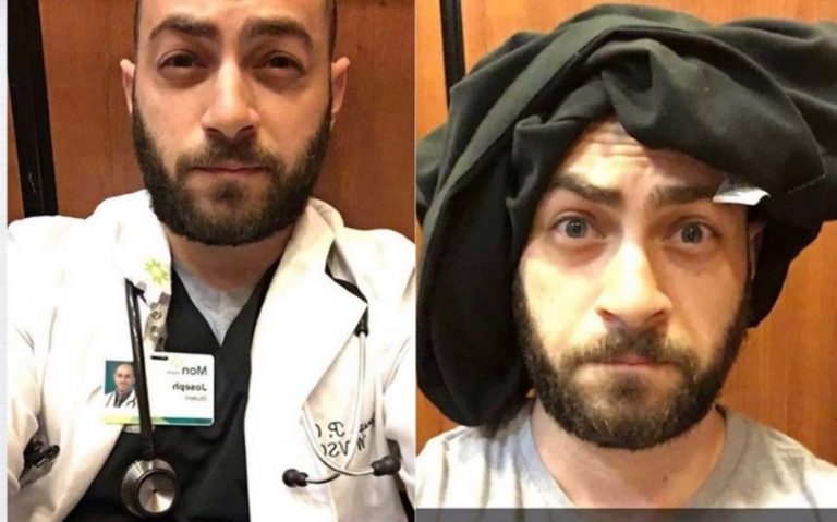 Bukannya panik atau ketakutan mahasiswa kedokteran ini malah unggah foto kocak saat terjebak di dalam lift