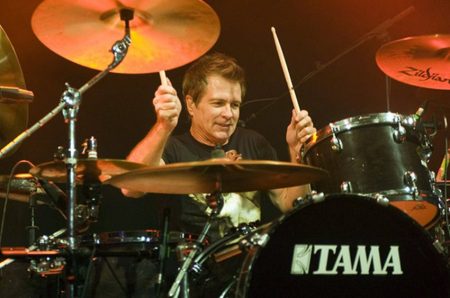 Drummer band Mr. Big Pat Torpey meninggal dunia di usia 64 tahun