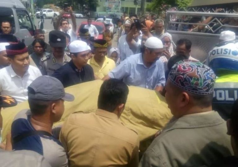 Pingsan Saat Safari Politik Cawagub Kalimantan Timur Nusyirwan Ismail Meninggal