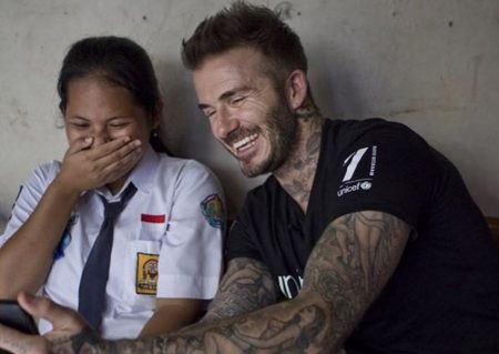 Bercanda dan selfie bareng David Beckham siswi SMP ini bikin banyak orang iri beruntungnya kamu dek