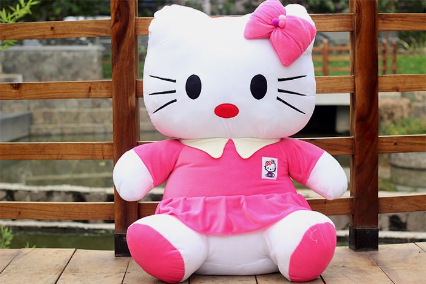 Dibalik sosoknya yang lucu, ternyata boneka Hello Kitty simpan cerita mengerikan, kok horor ya!