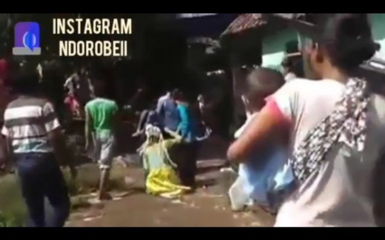 Ijin pamit buang hajat calon pengantin pria ini ditemukan tak bernyawa mempelai wanita menangis histeris