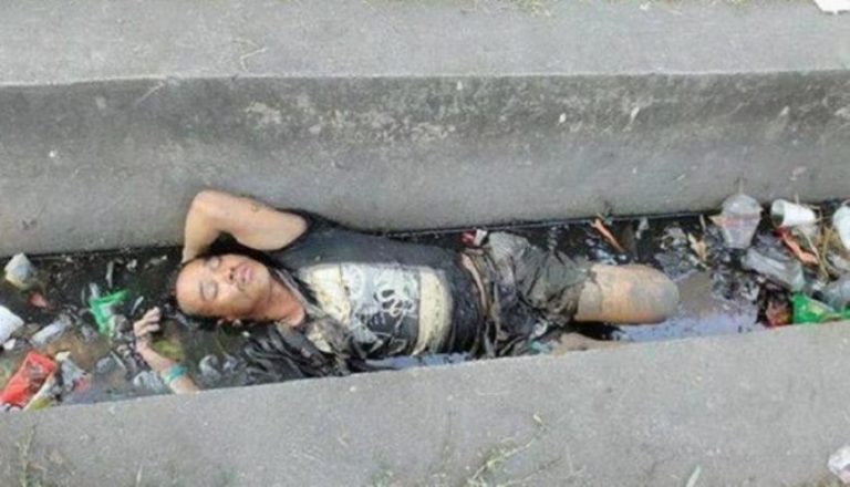 Sempat dikira korban pembunuhan ternyata ini cerita sebenarnya dari pria yang ditemukan tidur di got