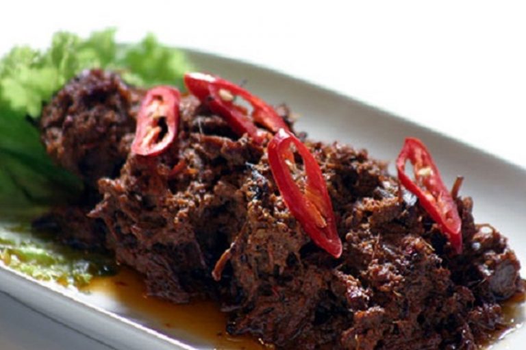 Gara gara komentarnya pada masakan Rendang juri Masterchef Inggris tuai cacian