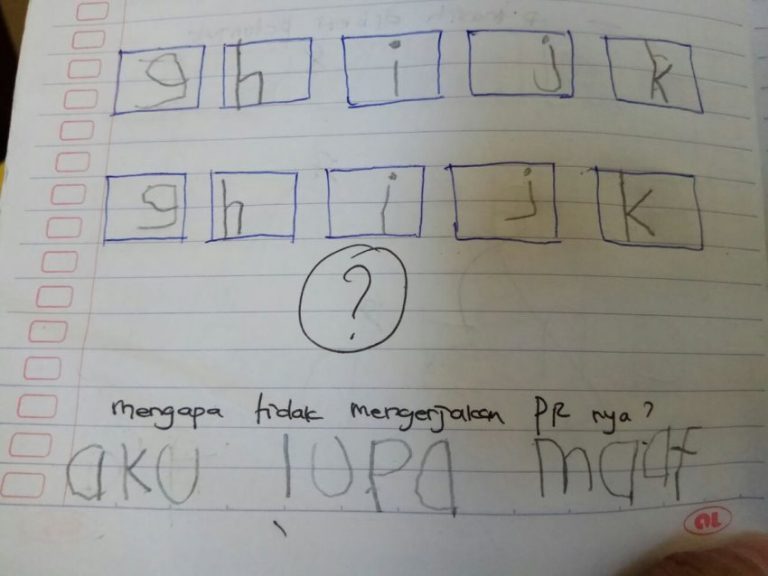 Ditanya kenapa tidak mengerjakan PR bocah TK ini tulis jawaban tak terduga bikin gemes