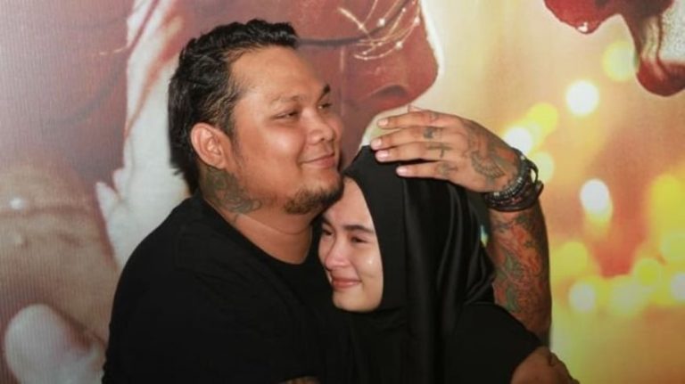 Hampir selingkuh dengan pengusaha kaya istri Virgoun putuskan bercadar