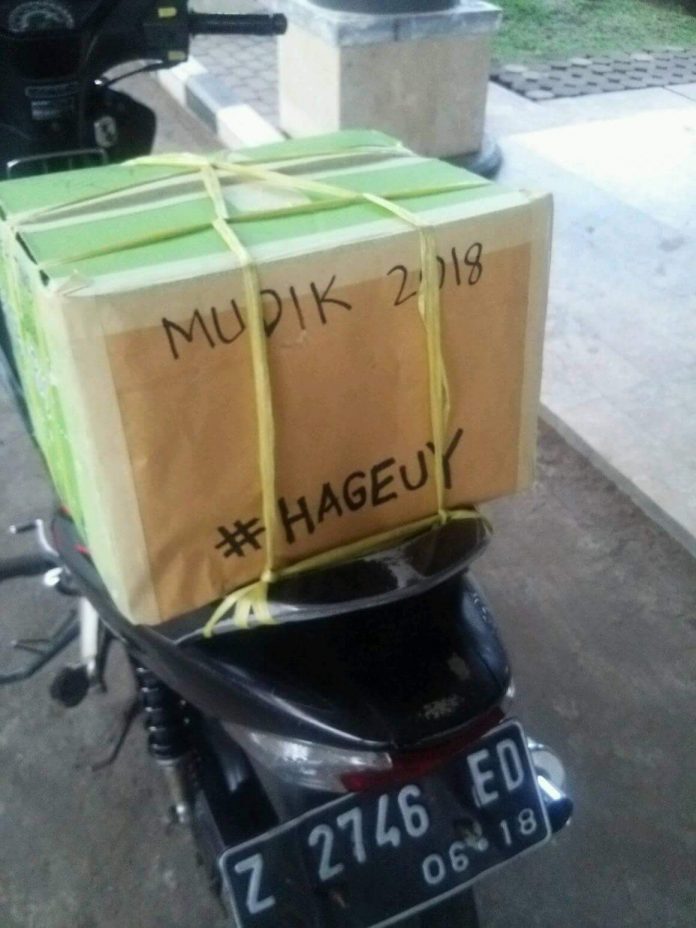 17 Meme tulisan lucu di motor pemudik, asli kreatif dan bikin ngakak!