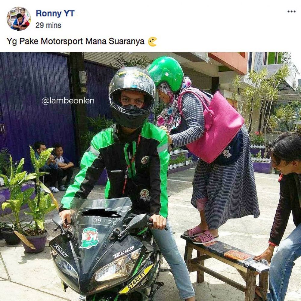 Momen kocak driver ojek online antar penumpangnya ini bikin ketawa ngakak