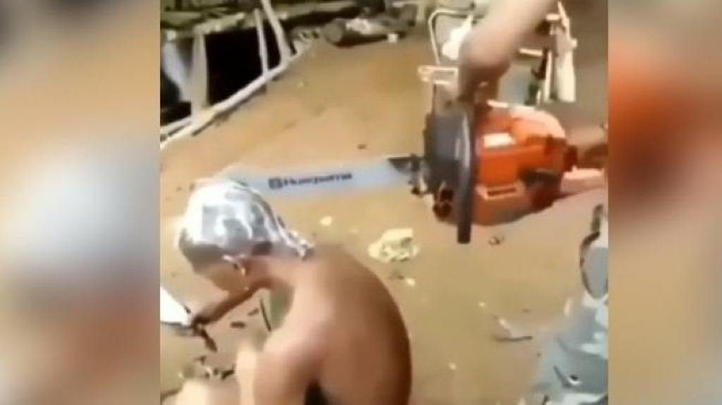 Video viral Orang ini potong rambut dengan gergaji mesin meleset dikit nyawa taruhannya