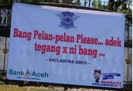 Papan Peringatan Ini Nyeleneh Abis