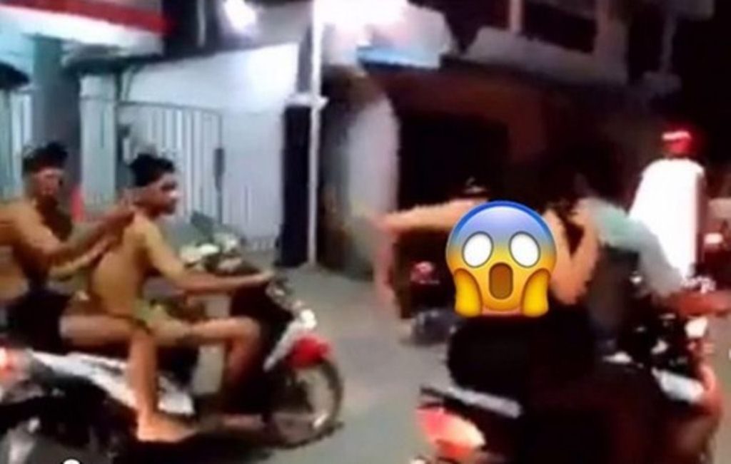 Konvoi sahur on the road nyaris tanpa busana aksi wanita ini tuai kecaman netizen