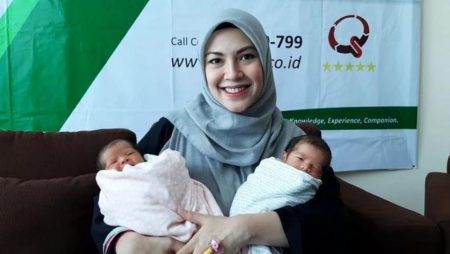 Lewat program bayi tabung Ratna Galih lahirkan sepasang anak kembar
