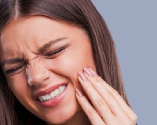 Cara mengatasi sakit gigi berlubang secara alami
