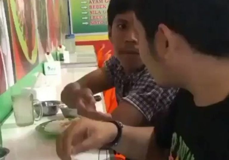 Halu tingkat dewa video remaja lakukan hal kocak di rumah makan ini bikin ngakak