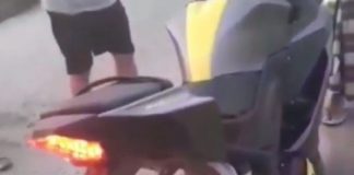 Viral video detik-detik penemuan motor misterius dan pistol yang gegerkan warga Bekasi
