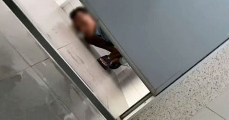 Intip wanita di toilet pom bensin aksi cabul pria ini terekam kamera ponsel
