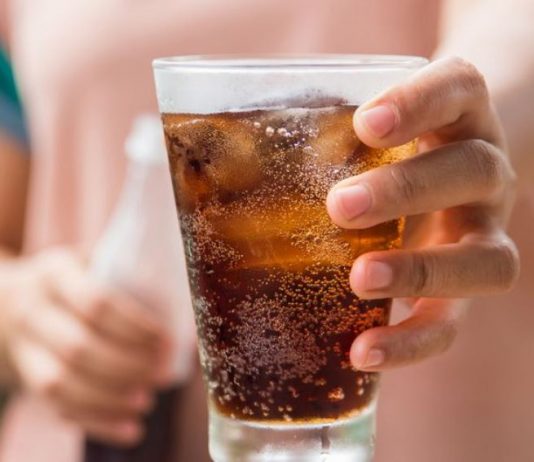 Meski menyegarkan, ternyata ini bahaya minuman soda bagi kesehatan tubuh