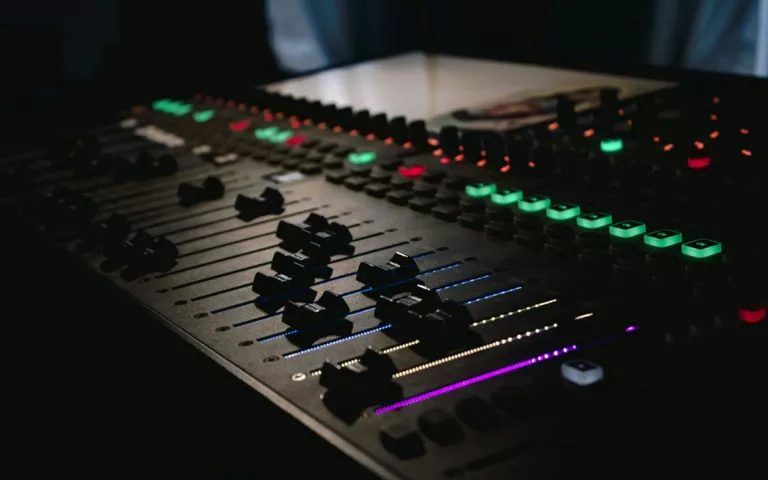 Aplikasi Pemisah Suara dan Musik