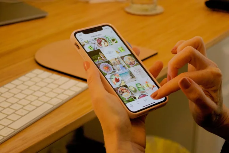 Aplikasi Posting Instagram Otomatis
