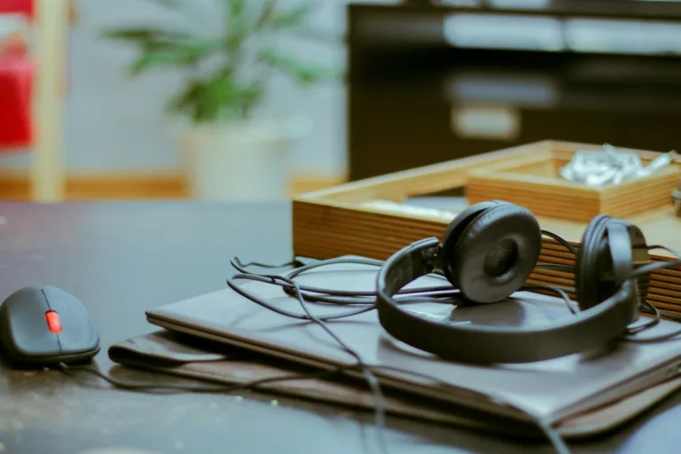 Cara Mengatasi Headset Bocor Suara
